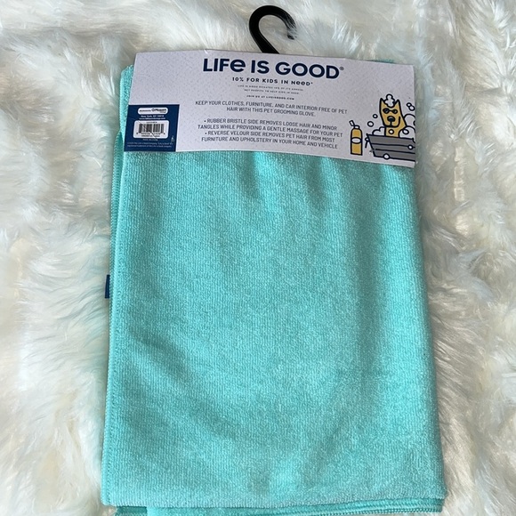 🆕 Life is Good Microfiber Pet Towel and Grooming Mitt Set - Picture 6 of 9